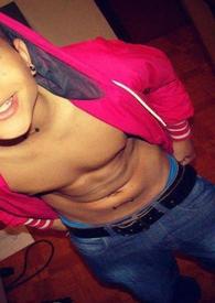 小疯子by小妖子